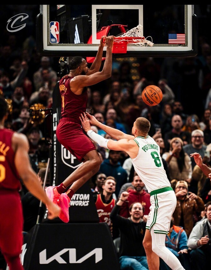 NBA赛场：骑士115:111凯尔特人