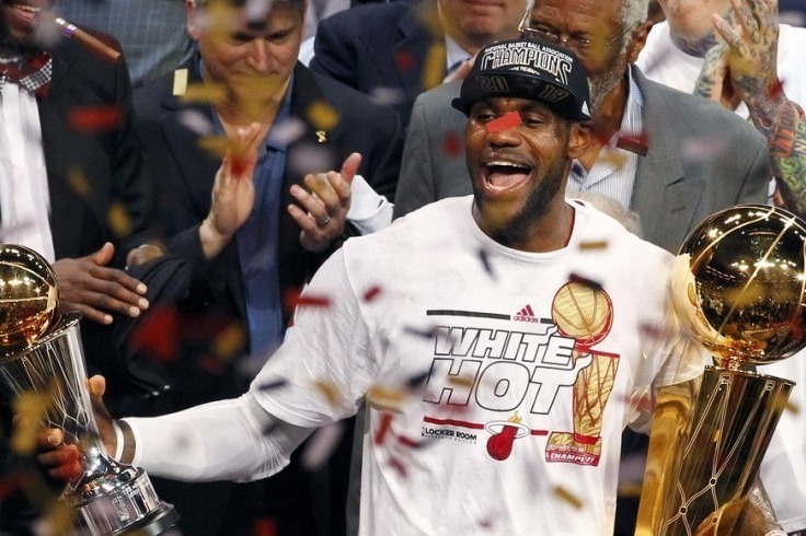 詹姆斯获NBA总决赛FMVP