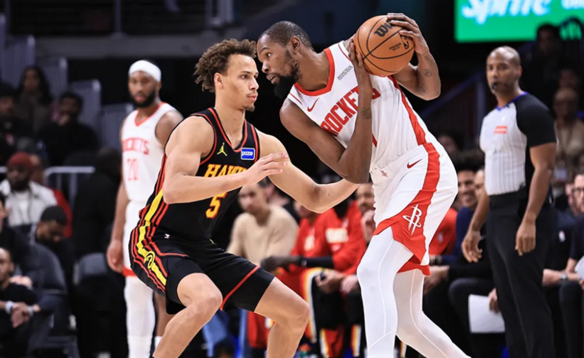 杜兰特此役砍下31分5篮板4助攻