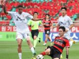 韩K联-浦项制铁2-0水原FC，主场铁闸封杀保级队
