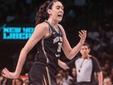 WNBA-斯图尔特狂取19分！自由人81-79阳光