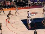 WNBA-水星83-88憾负火花，汉比25+9+5率队逆转，托马斯空砍三双
