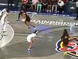 WNBA-狂热77-60梦想扳平大比分，米切尔19分