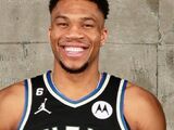 雄鹿集齐字母三兄弟！创NBA历史首例纪录