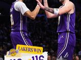 NBA-湖人118-116险胜马刺取5连胜，东契奇准三双文班14中5得19分